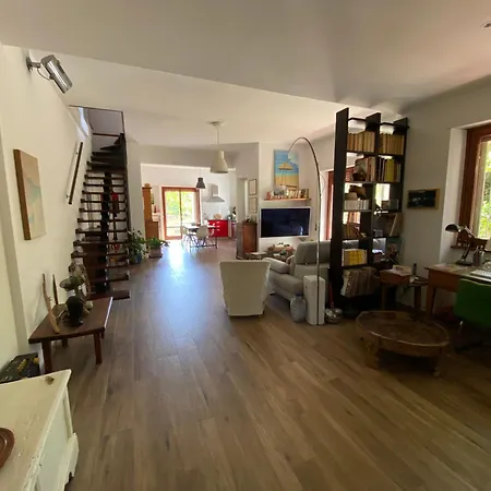 Francigena House *