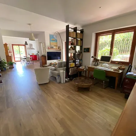 Francigena House 아파트